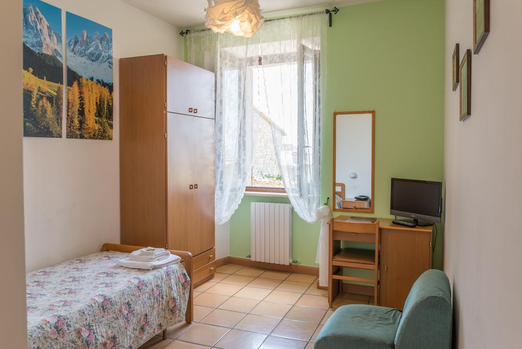 Albergo Ancajani Assisi Buitenkant foto
