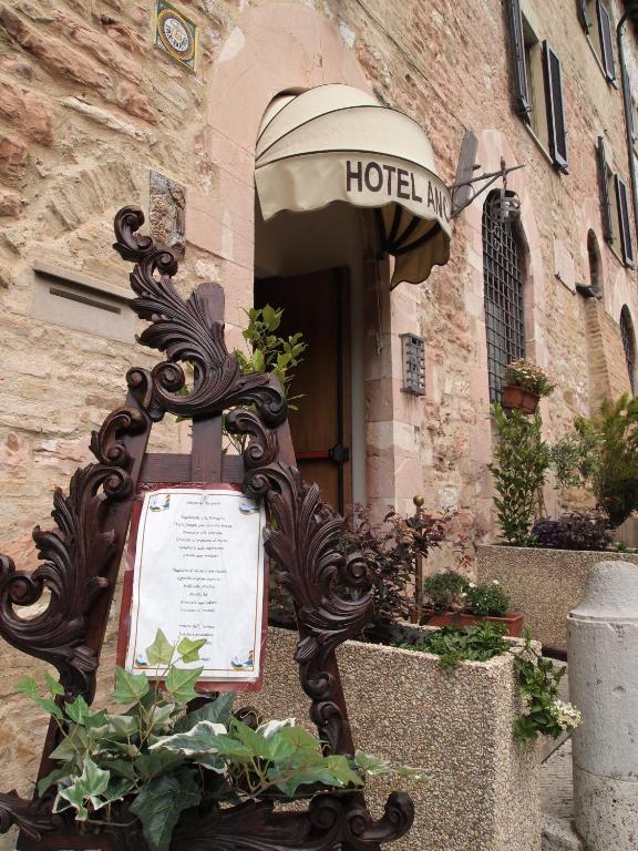 Albergo Ancajani Assisi Buitenkant foto