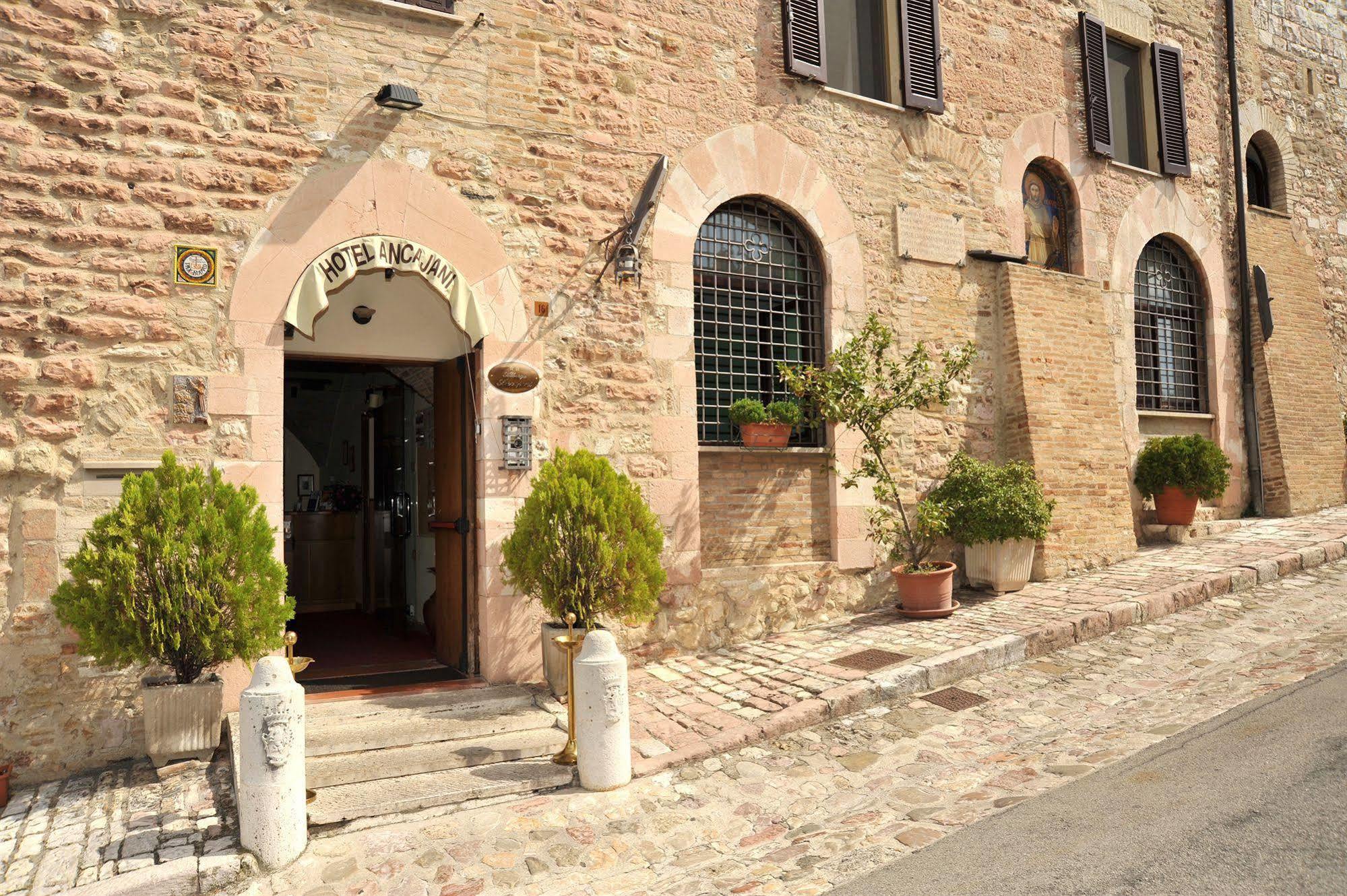 Albergo Ancajani Assisi Buitenkant foto