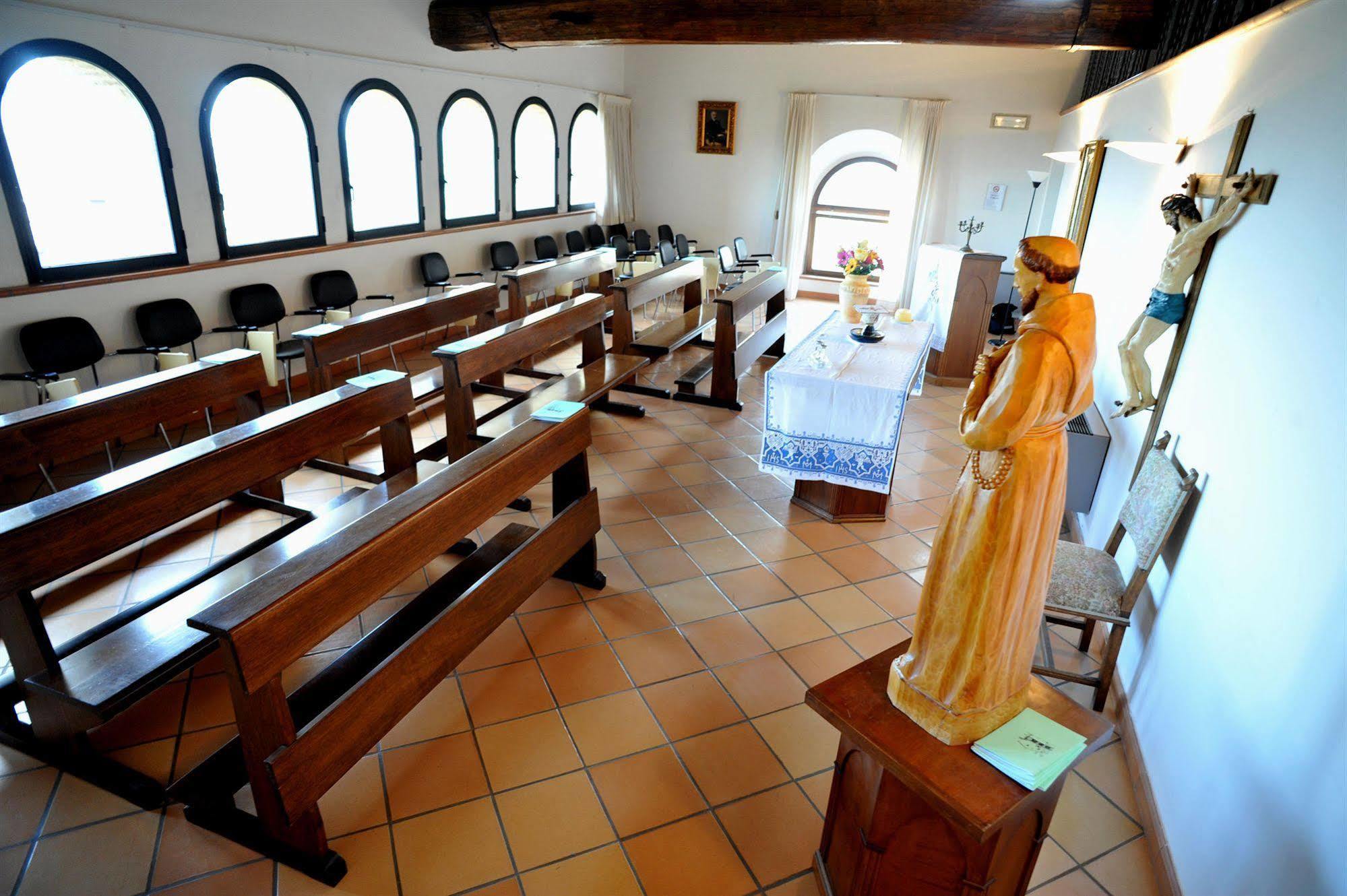 Albergo Ancajani Assisi Buitenkant foto